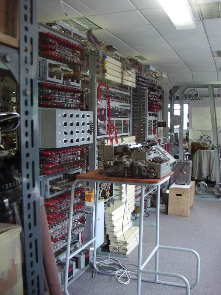 Reconstrucción de un Colossus Mk II por Tony Sale y su equipo, situado en el Museo de Bletchley Park.
