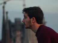 José Luis Oltra de perfil