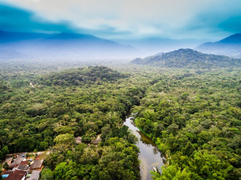 Río Amazonas a su paso por Iquitos (Perú)