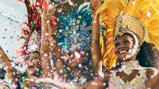 Mujeres en carnaval