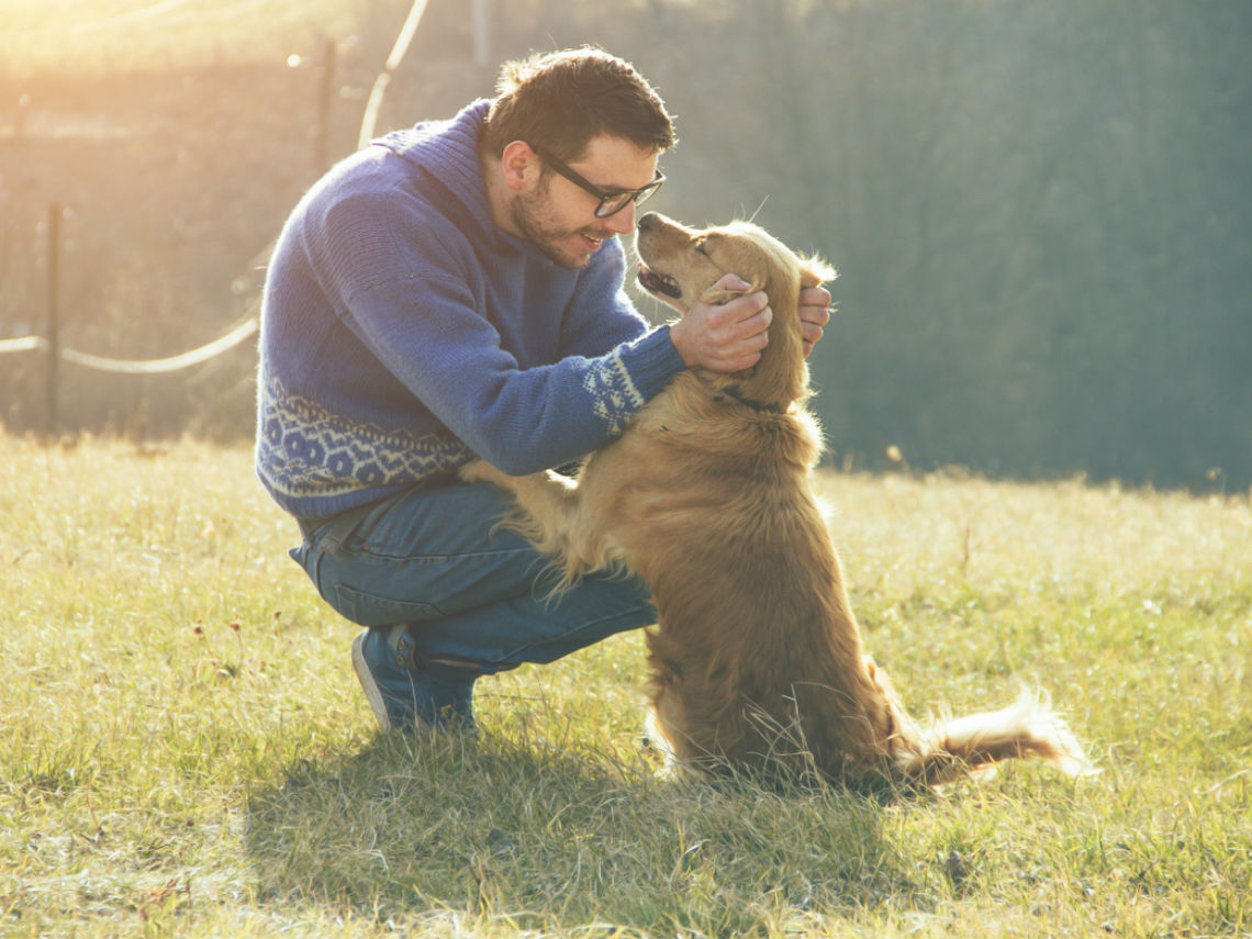 hombre y perro