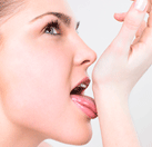 ¿La saliva calma el dolor?