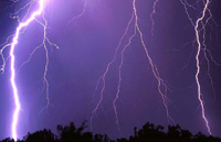 ¿Es cierto que un rayo es más caliente que el Sol?