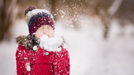 ¿Es bueno comer nieve?
