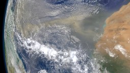 El polvo de la calima del Sahara al Amazonas