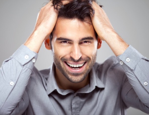 Los hombres atractivos son más egoístas