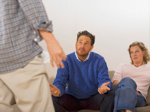 Cuatro gestos relacionados con el dinero