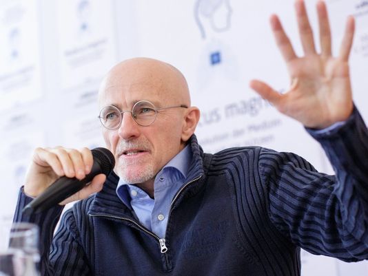 Cirujano italiano afirma haber realizado el primer trasplante de cabeza en humanos