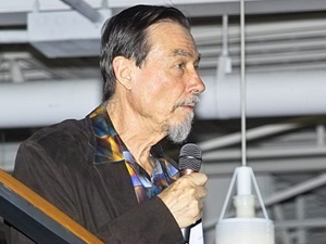 Carver Mead: El detective de los electrones