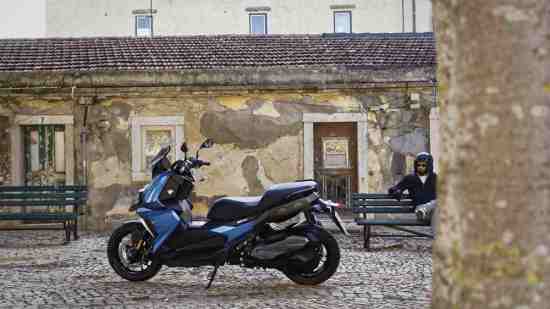 BMW C400X