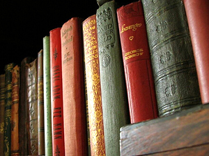 ¿Por qué el papel viejo se vuelve amarillo?