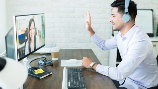 Cómo rotar la pantalla del ordenador en Windows y Mac