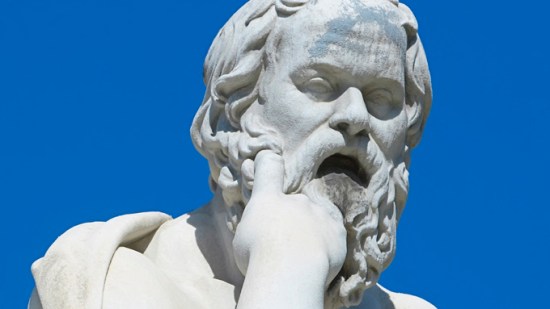 Estatua de Sócrates en la Academia de Atenas.