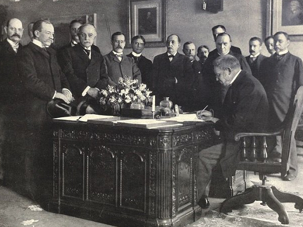 Reunidos para firmar el Tratado de París