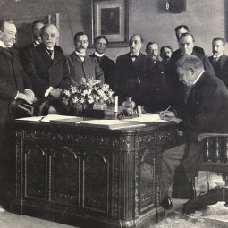 Reunidos para firmar el Tratado de París