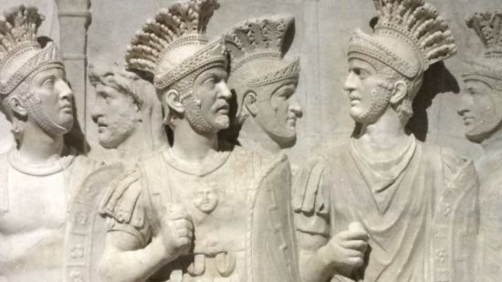 Escultura de pretorianos