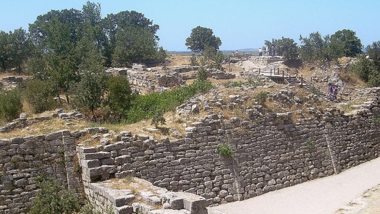Ruinas de los muros de Troya