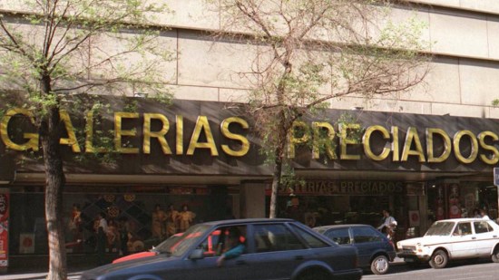 Fachada de los grandes almacenes Galerías Preciados en la calle Goya de Madrid