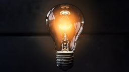 La invención de la bombilla