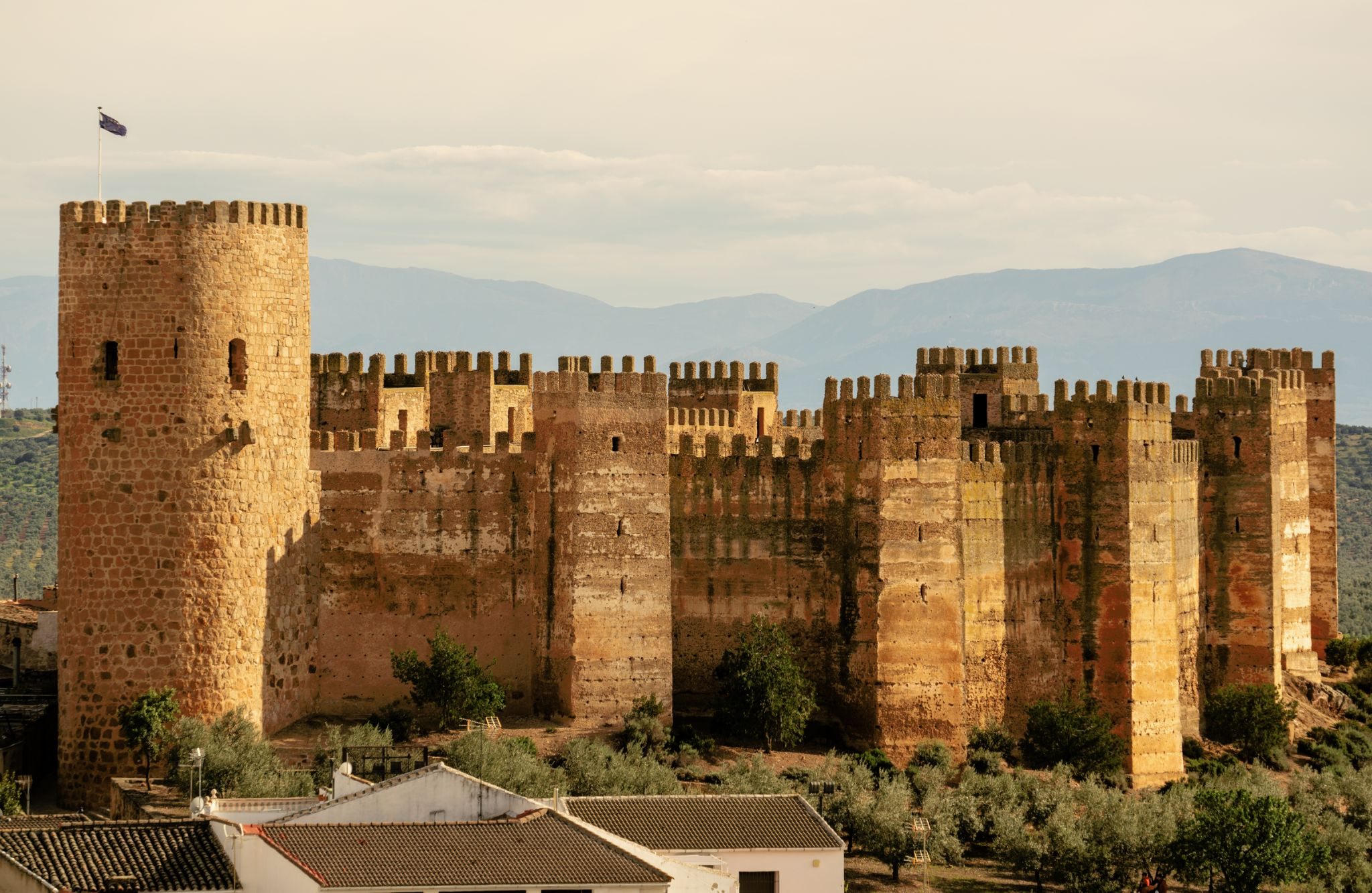 ¿Cuál es el castillo más antiguo de España?