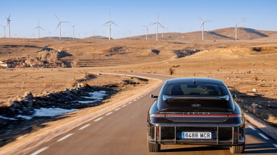 Hyundai-IONIQ-6-exterior-03