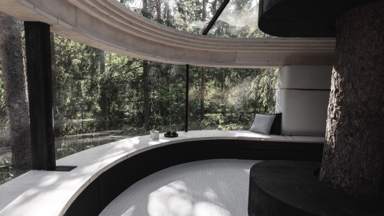 655525_20220705_Polestar_reimagines_sustainable_travel_with_KOJA_micro_space_tree_house