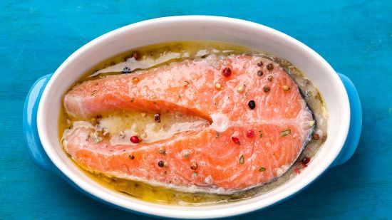 ¿Por qué marinamos el pescado?