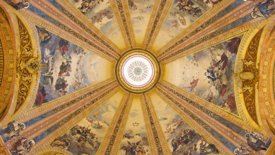 El impresionante legado arquitectónico de Madrid: descubre la cuarta cúpula más grande del mundo