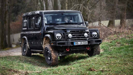 INEOS_Grenadier_-_Off-road_Fr3Q_-_Axle_articulation