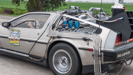 DMC DeLorean.