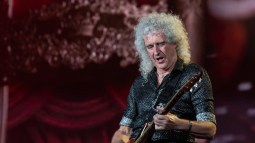 La inspiradora historia de Brian May, el guitarrista de Queen que colabora con la NASA / Shutterstock
