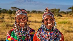 El secreto de los masai para tener una sonrisa perfecta sin cepillarse los dientes