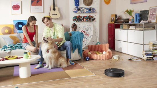 Q5 Pro Series Lifestyle 3