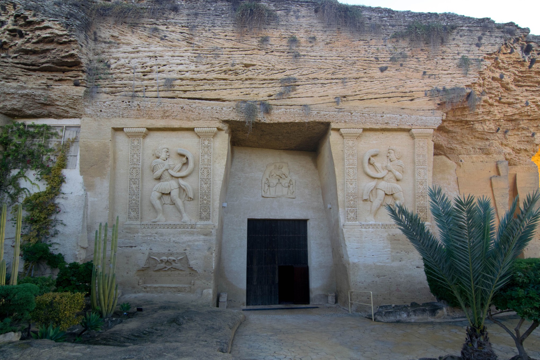 No, no es Jordania: se llama 'La Petra de Andalucía' y está en Sevilla