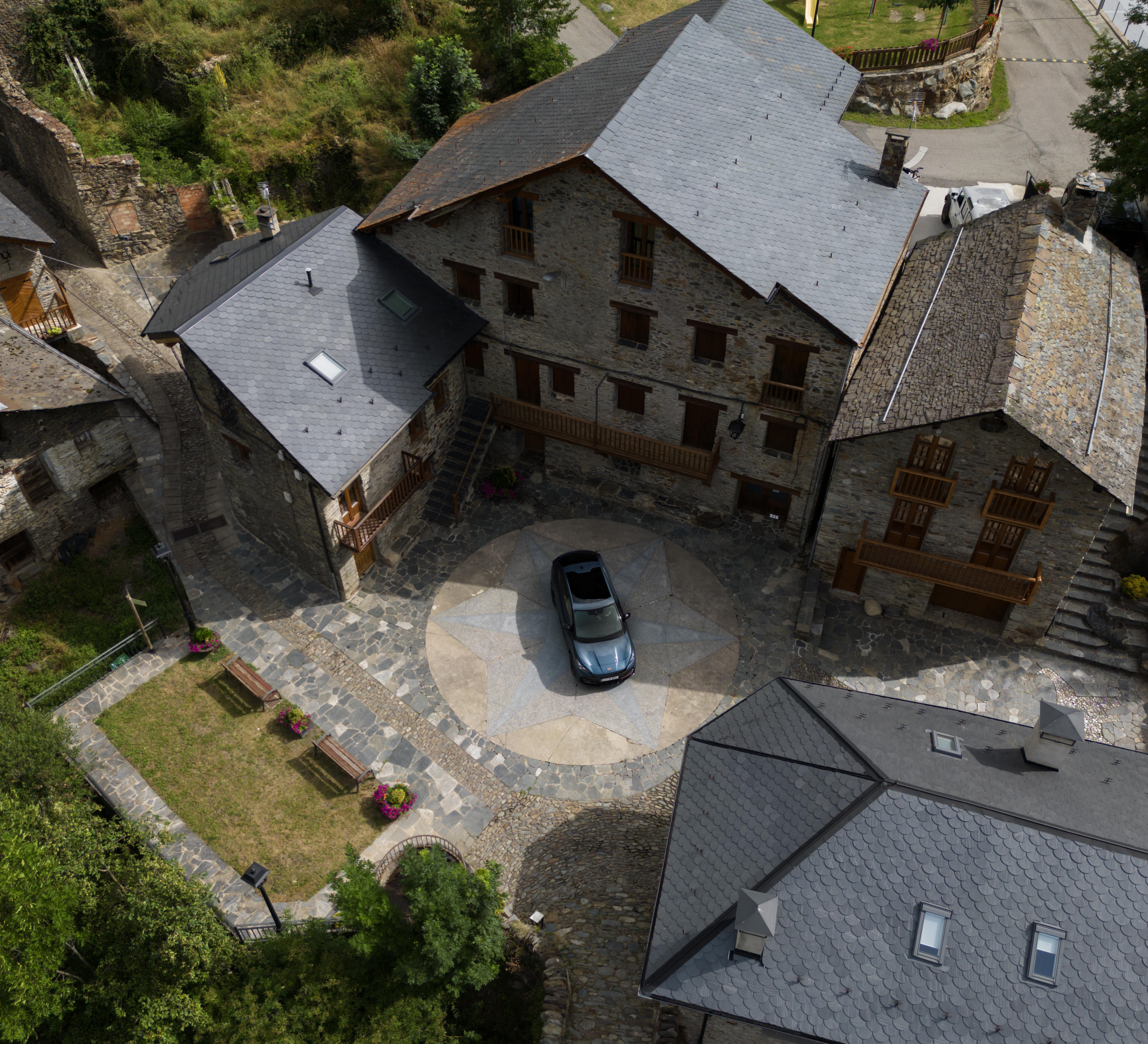 CUPRA-Tavascan-a-journey-to-its-origins_05_HQ