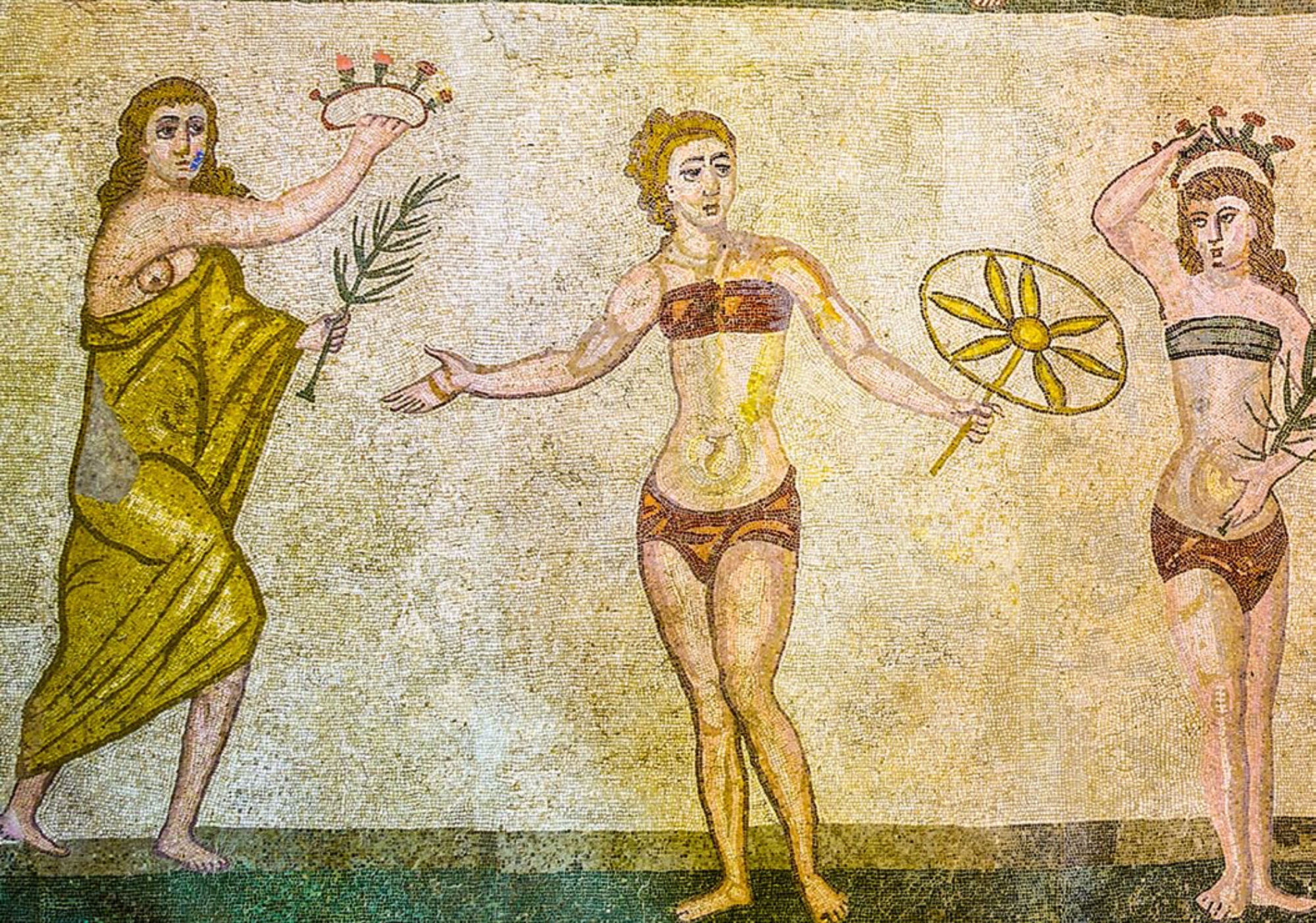 Mujeres deportistas (suelo de mosaico, villa romana del Casale, alrededor del año 300), Sicilia