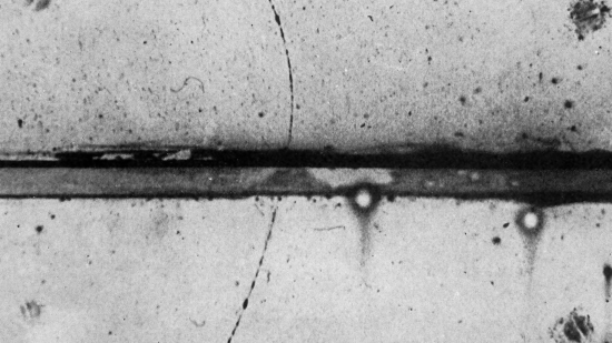 Cómo la antimateria se descubrió en una ecuación