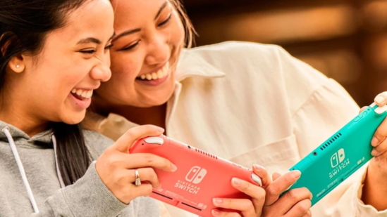 Nintendo Switch Lite Miravia Midnight Drop