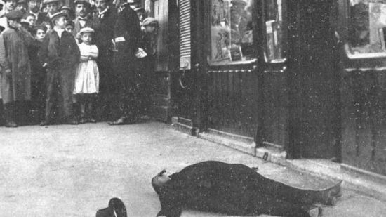 Recreación del asesinato de José Canalejas