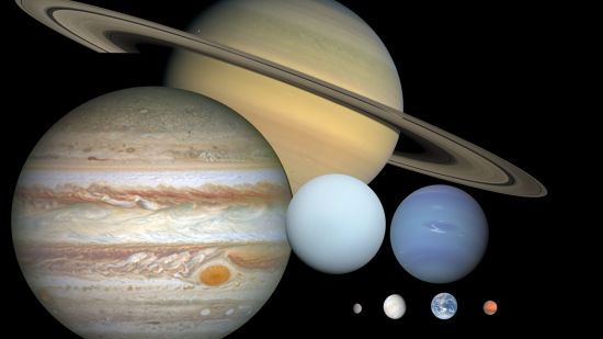 Mosaico con los 8 planetas del Sistema Solar, conservando la escala de tamaño
