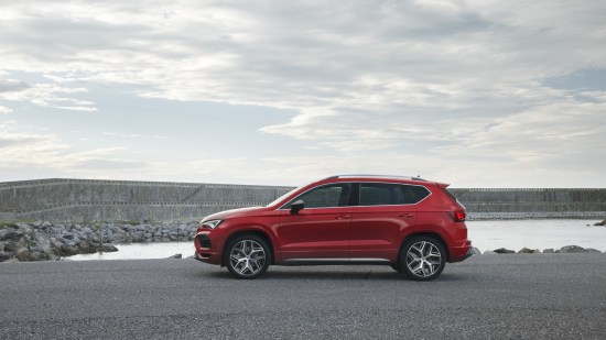 Nuevo-SEAT-Ateca-FR-Special-Edition-diseno-y-equipamiento-elevados-a-la-maxima-expresion_02_HQ