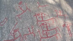 Grabado rupestre de la Edad del Bronce en Suecia