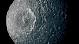 Mimas, la luna de Saturno, podría albergar un océano en su interior