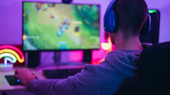 Combo logitech auriculares y ratón gaming MediaMarkt