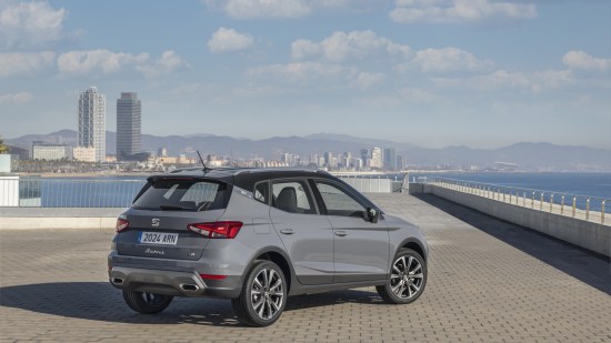 SEATArona FR Limited Edition-increases-the-Arona-offer-with-FR-Limited-Edition_01_HQ