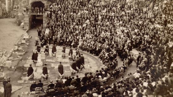 representacion-teatro-romano-merida