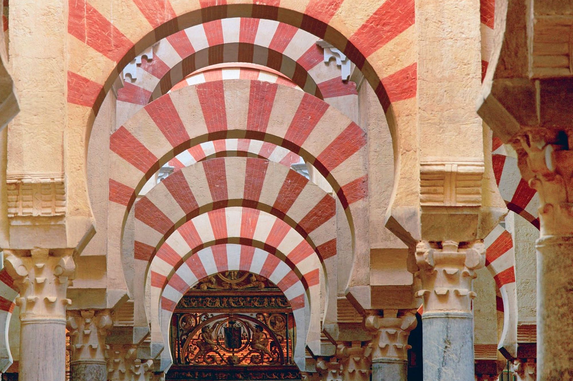 arcos-dobles-mezquita-cordoba-almanzor
