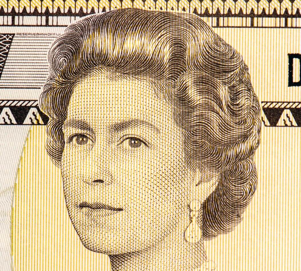 ¿Cuál es el patrimonio económico de la familia real inglesa?