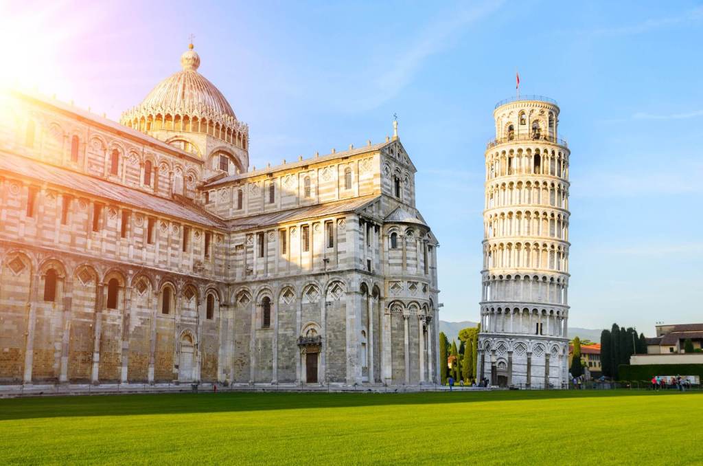Torre de Pisa inclinada