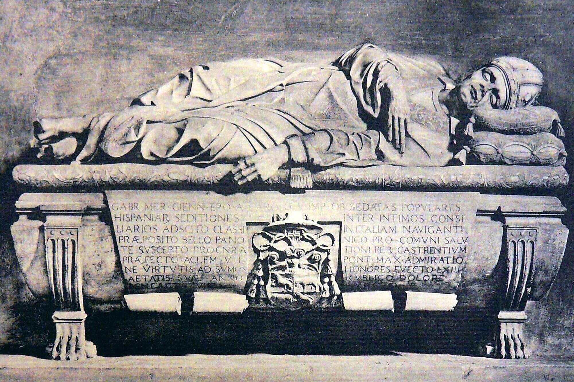 monumento-funerario-obispo-merino